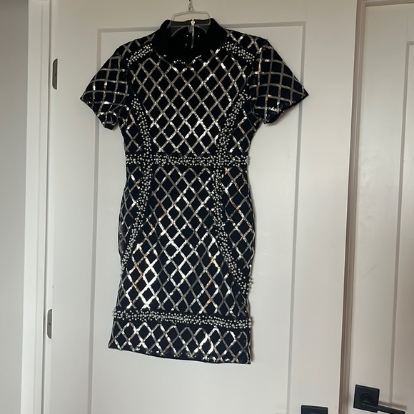 Mini dress - Picture 3 of 4